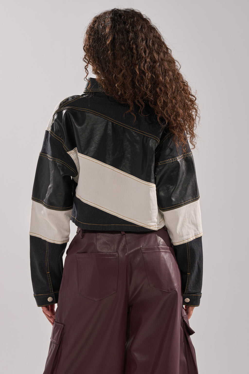 GUESS WHAT STRIPE COLLARED BLOUSE