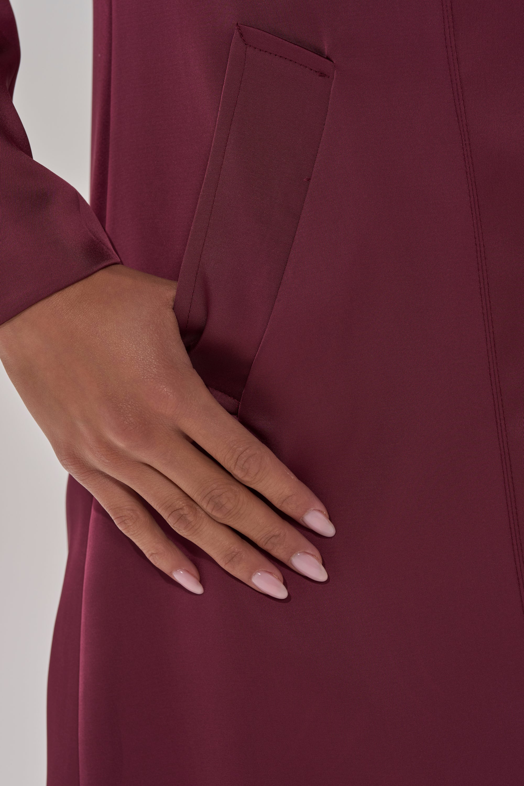TAKE ME EVERYWHERE SATIN TRENCH IN BURGUNDY