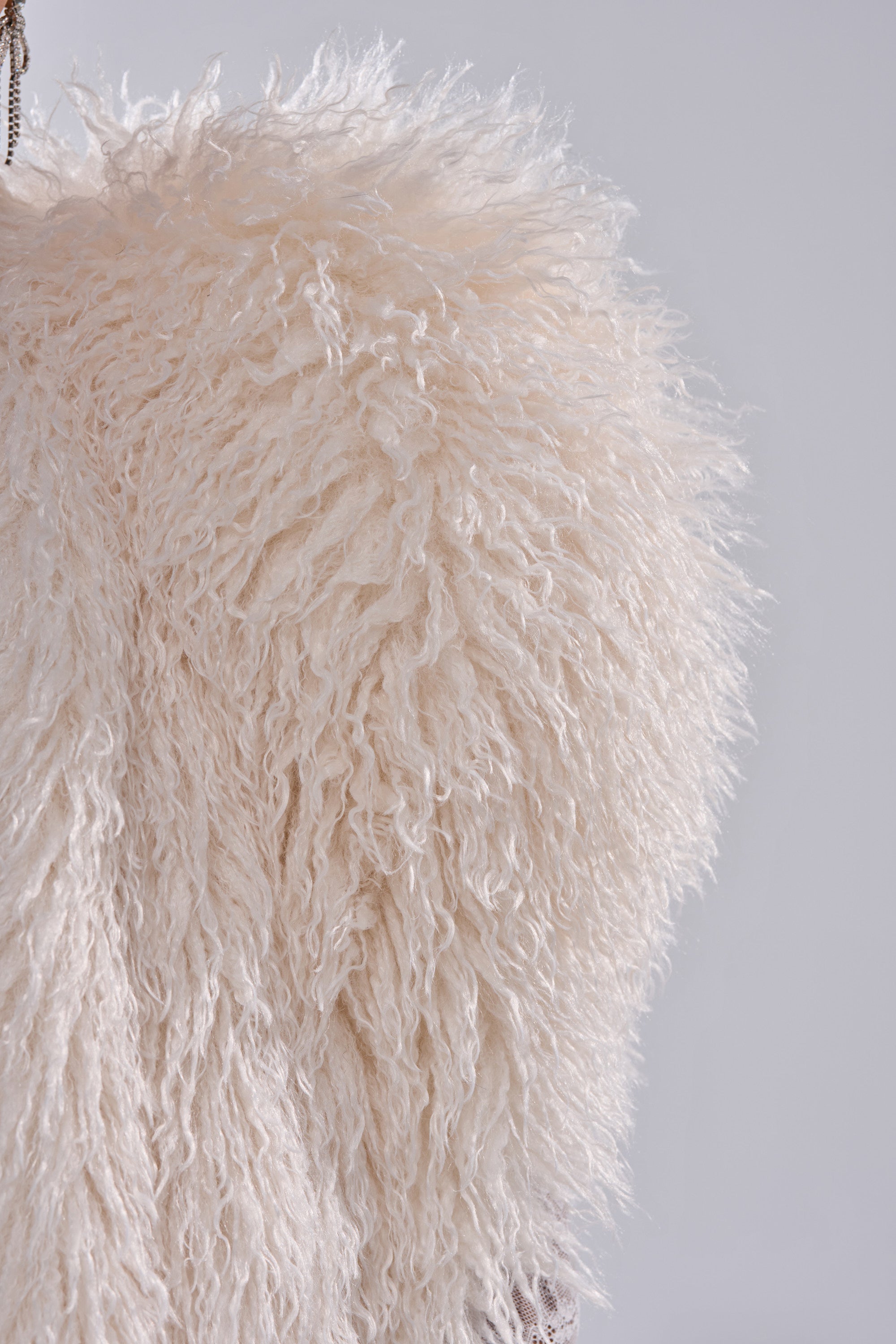 STAR CROSSED LOVER FAUX FUR VEST IN IVORY