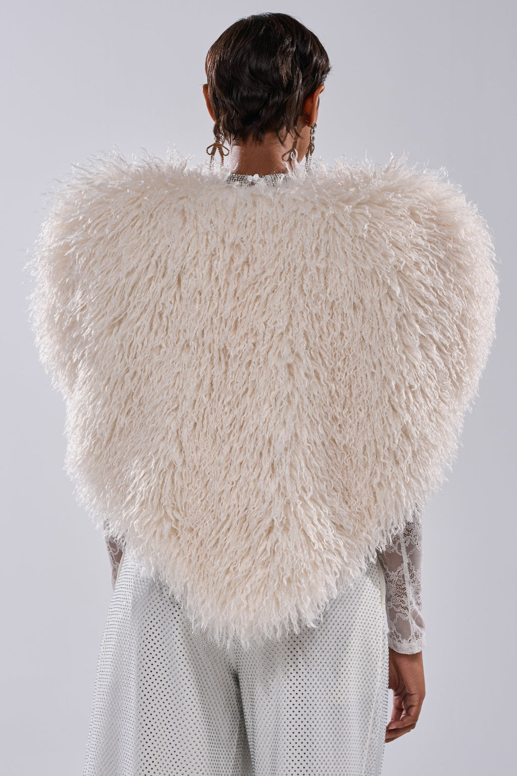 STAR CROSSED LOVER FAUX FUR VEST IN IVORY