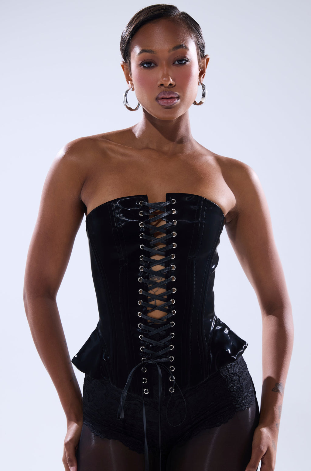 SMOOTH TRANSITION LACE UP CORSET