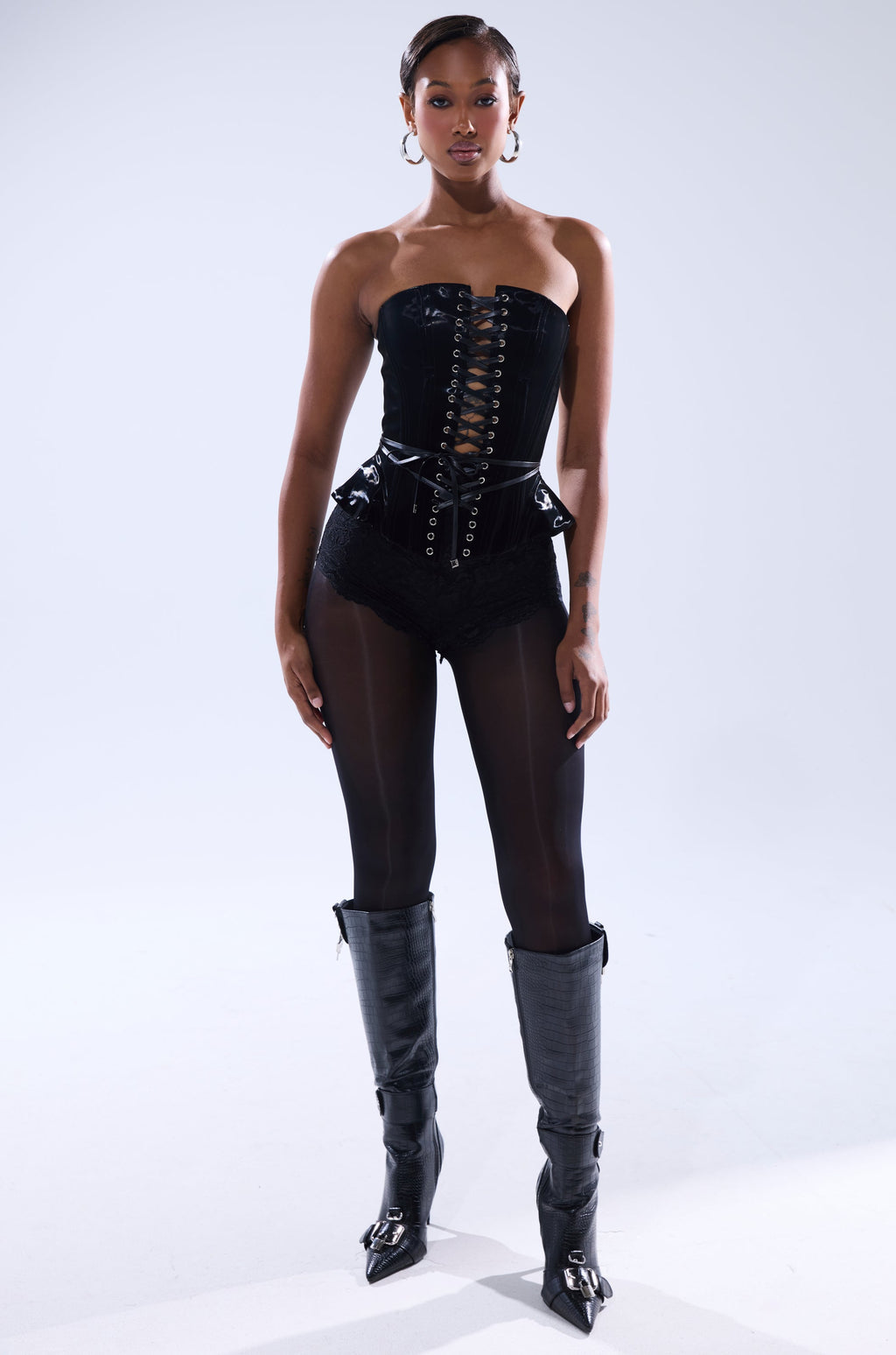 SMOOTH TRANSITION LACE UP CORSET