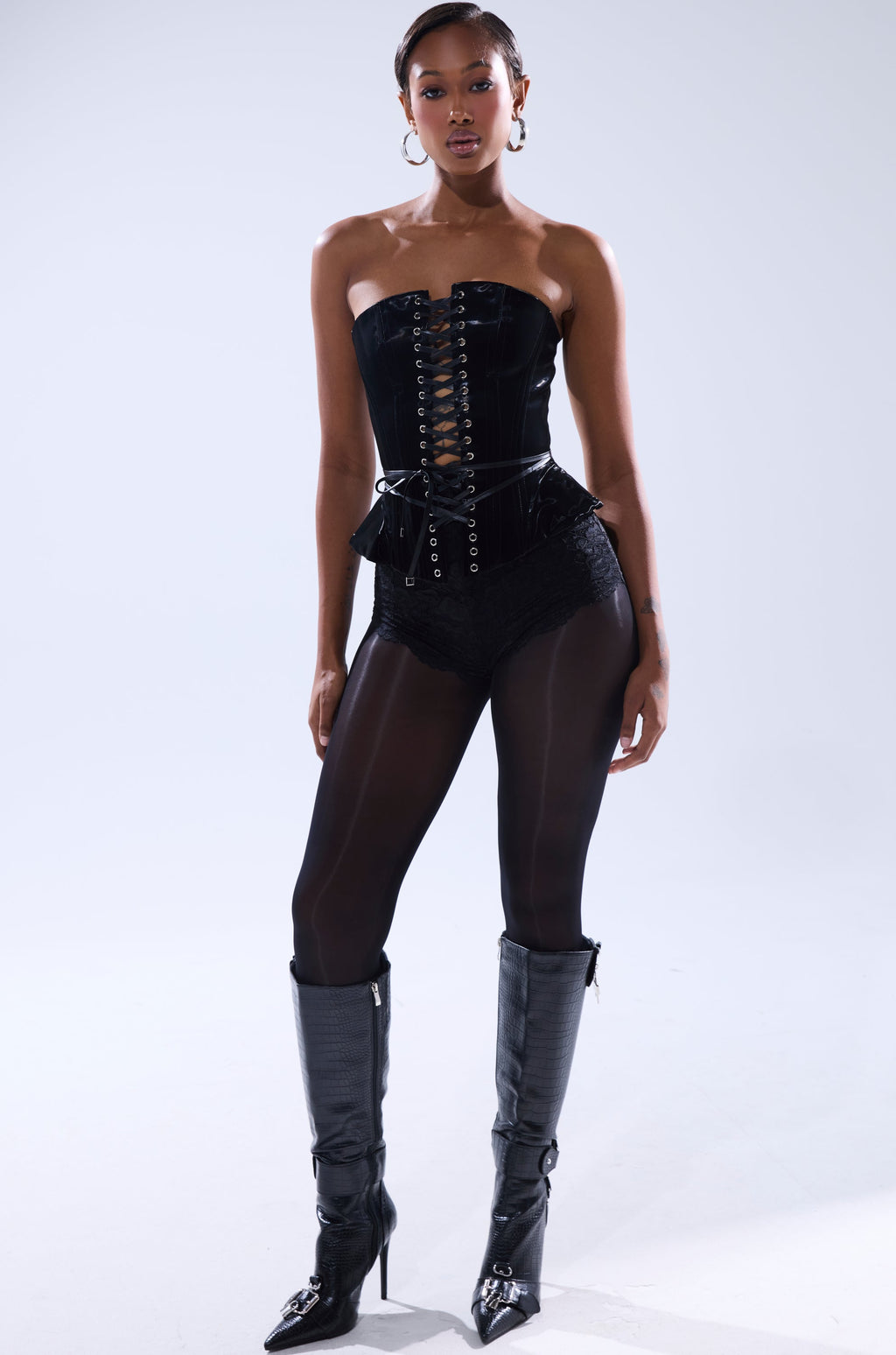 SMOOTH TRANSITION LACE UP CORSET