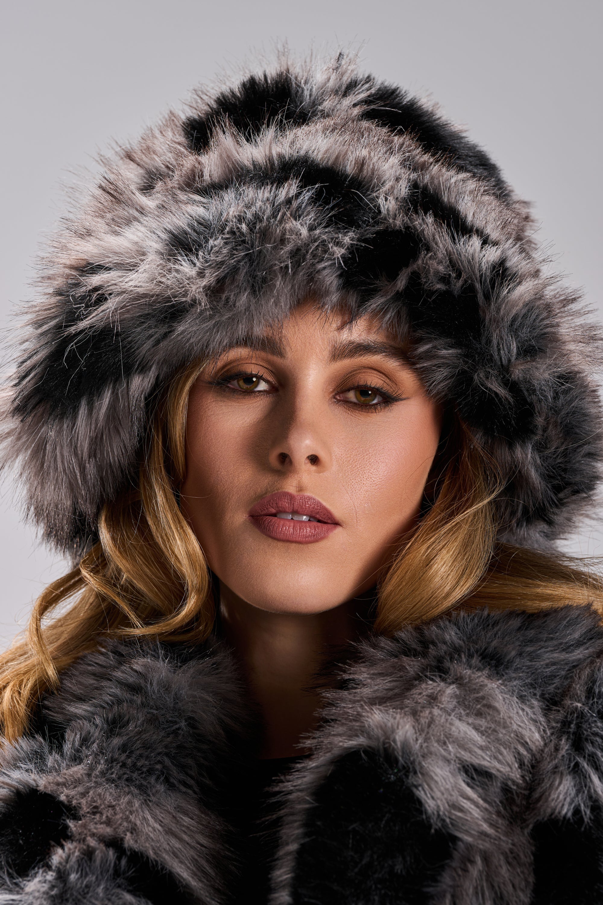ARLO FAUX FUR BUCKET HAT