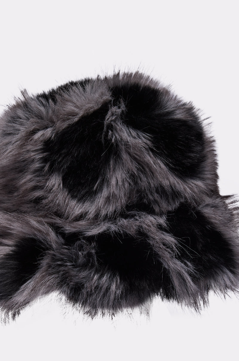 ARLO FAUX FUR BUCKET HAT