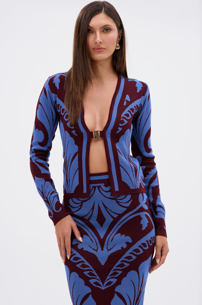 GIVE ME LOVE SWEATER