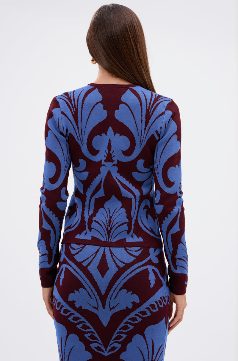 GIVE ME LOVE SWEATER