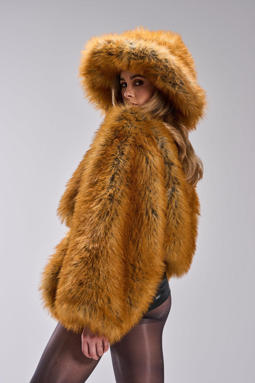 HOT GIRL FAUX FUR OVERSIZED BUCKET HAT