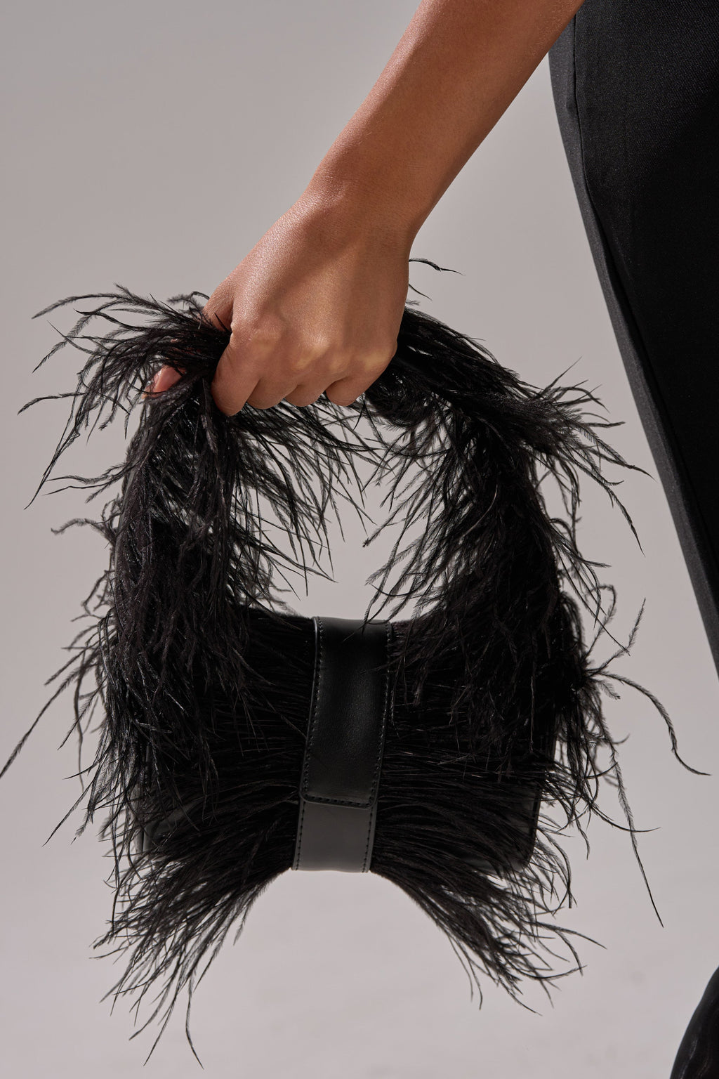 FEATHER CRAZE PURSE