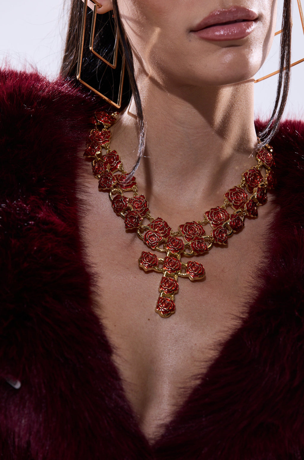 ROSES ARE RED NECKLACE SET