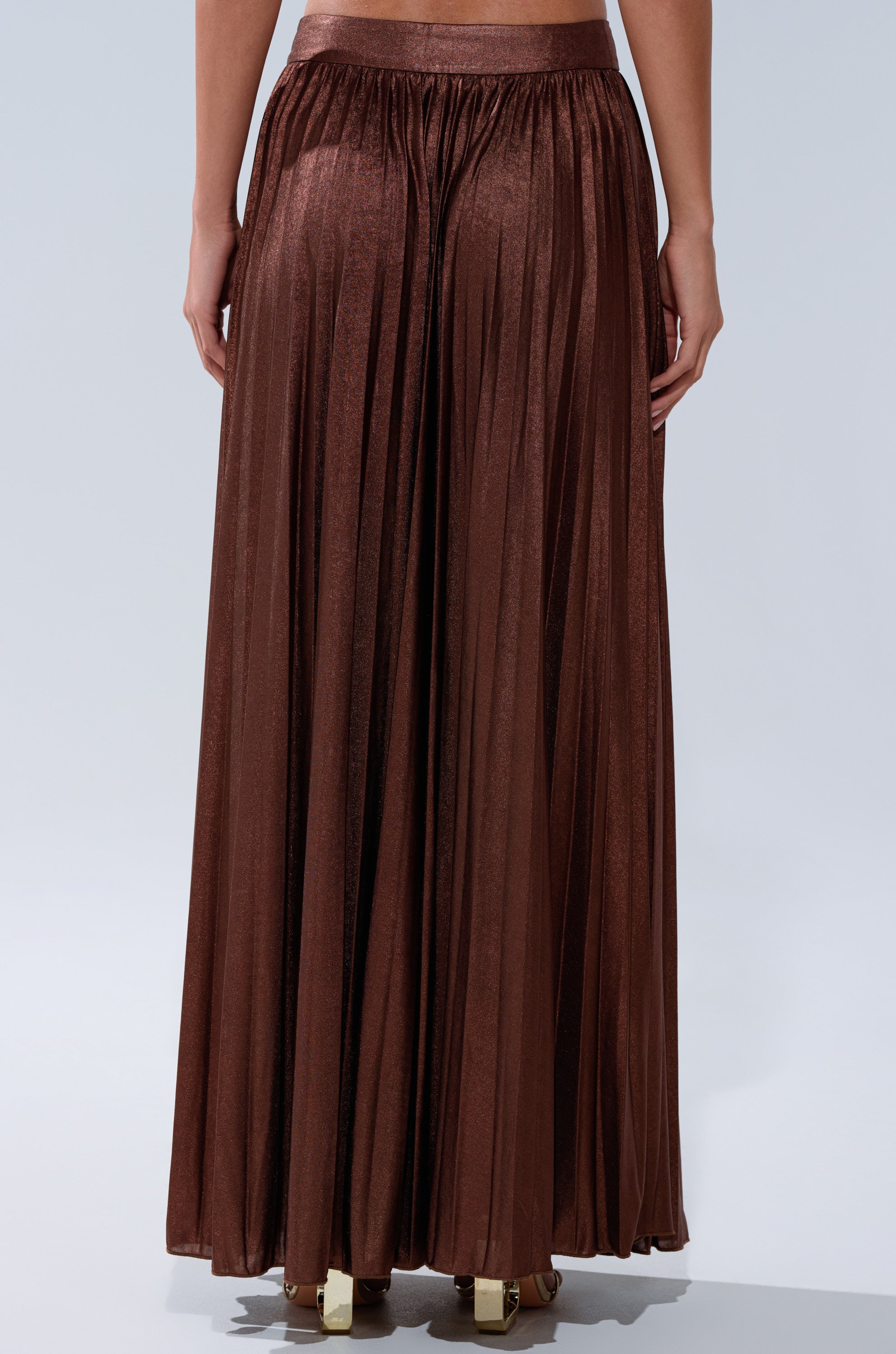 FARAH SLINKY PLEATED MAXI SKIRT