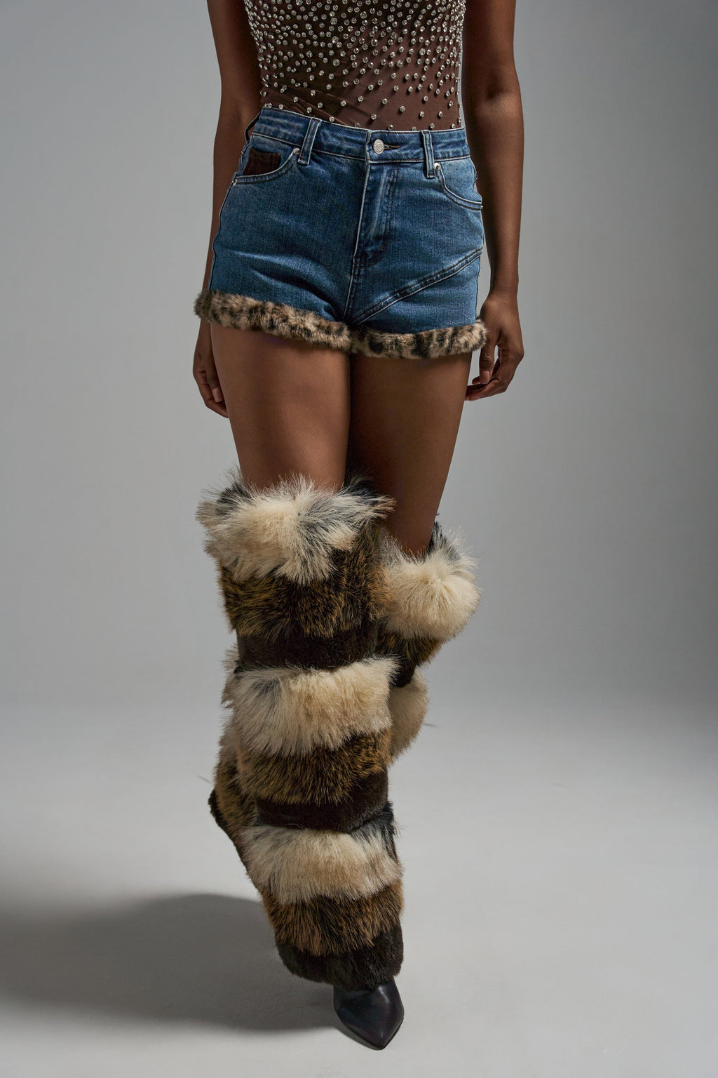 LOVE ME MORE DENIM SHORT