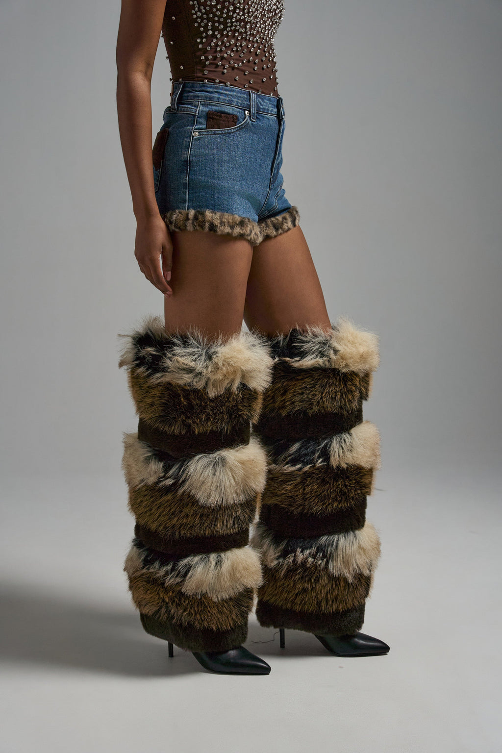 LOVE ME MORE DENIM SHORT