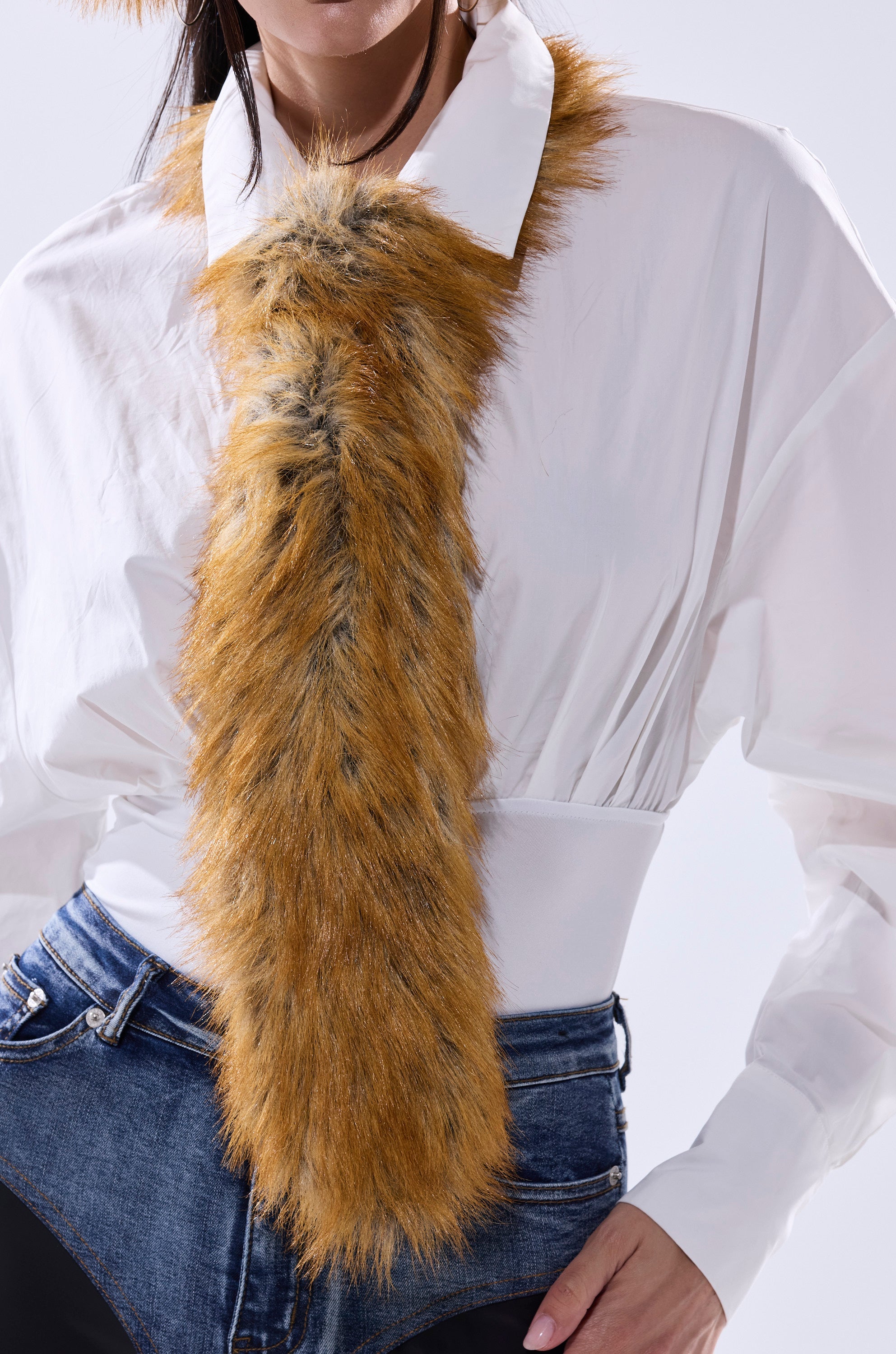 REALLY LIKE THAT FAUX FUR TIE