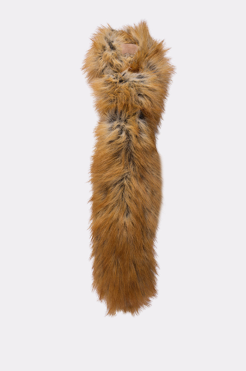 REALLY LIKE THAT FAUX FUR TIE