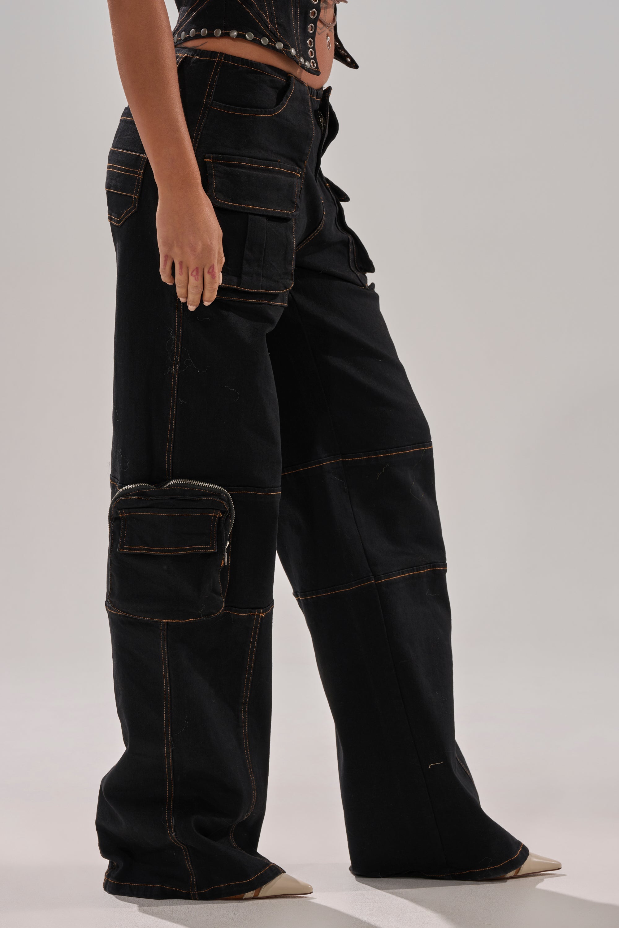 FEELING FRISKY CARGO DENIM PANT