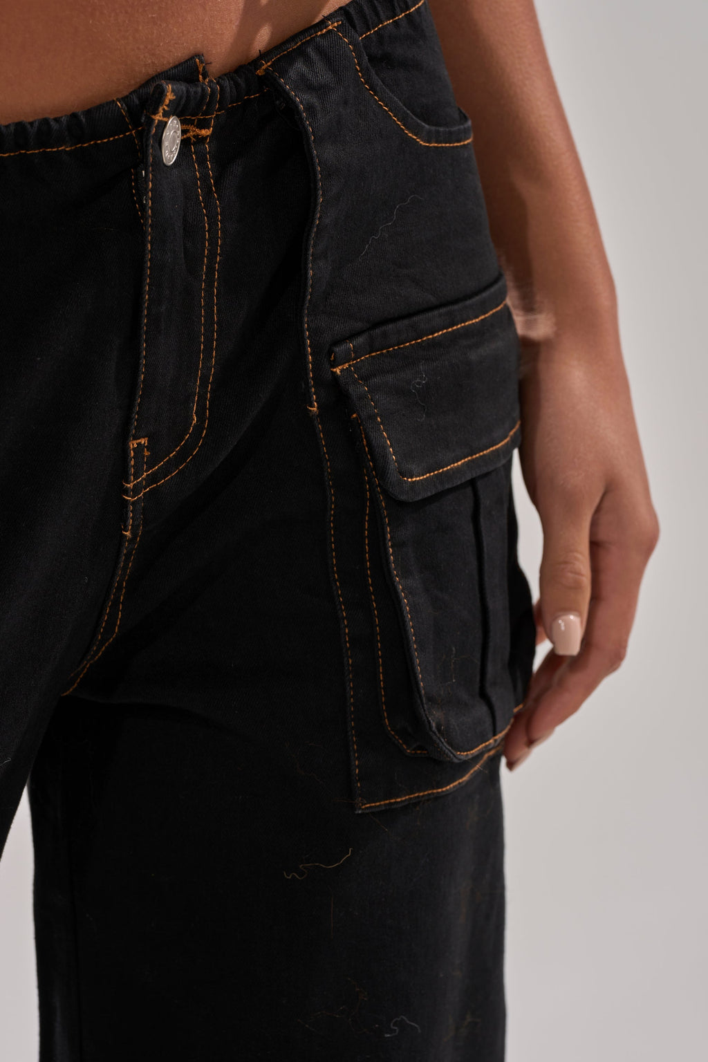 FEELING FRISKY CARGO DENIM PANT