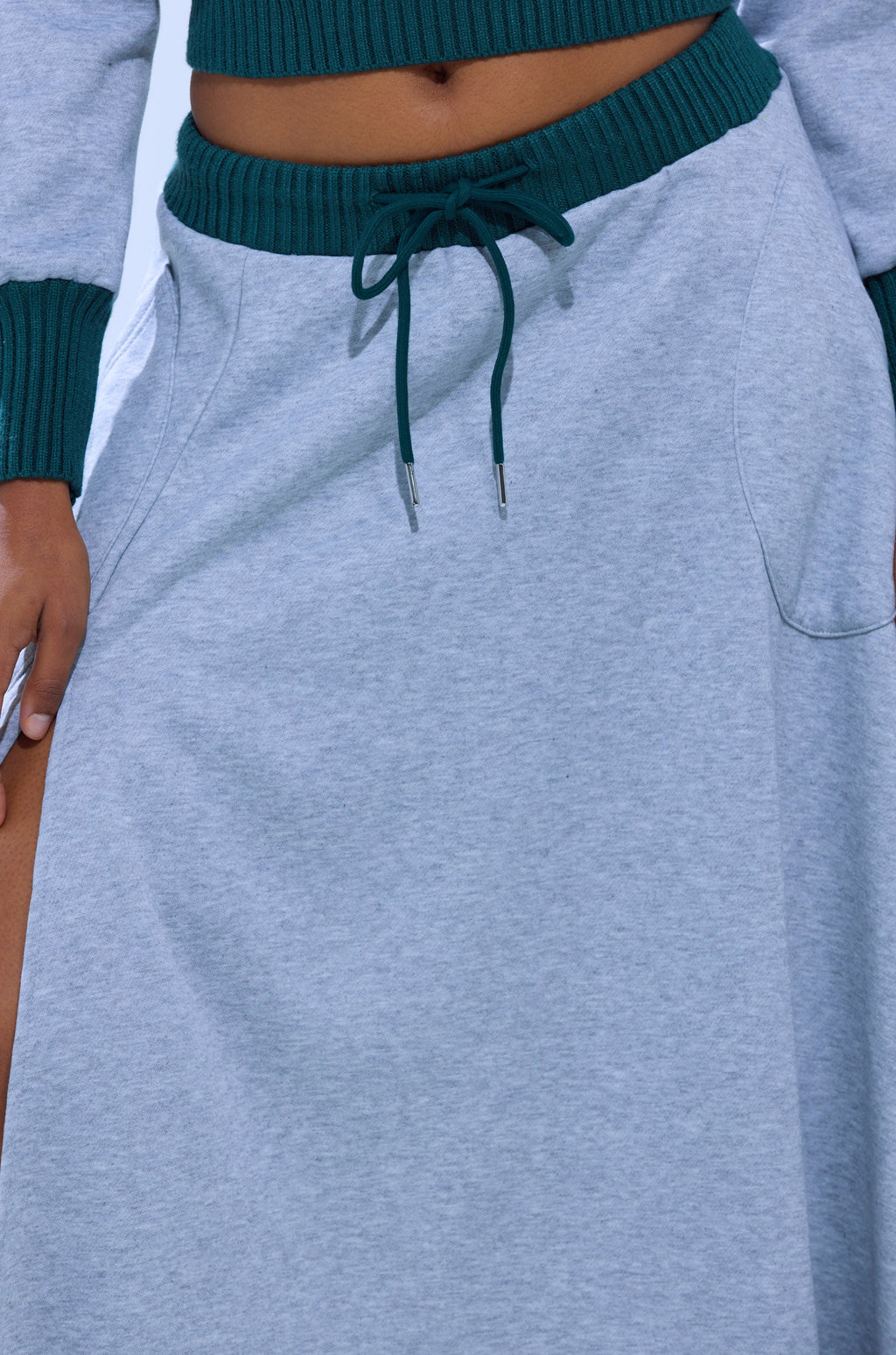 COLLEGIATE FRENCH TERRY MAXI SKIRT