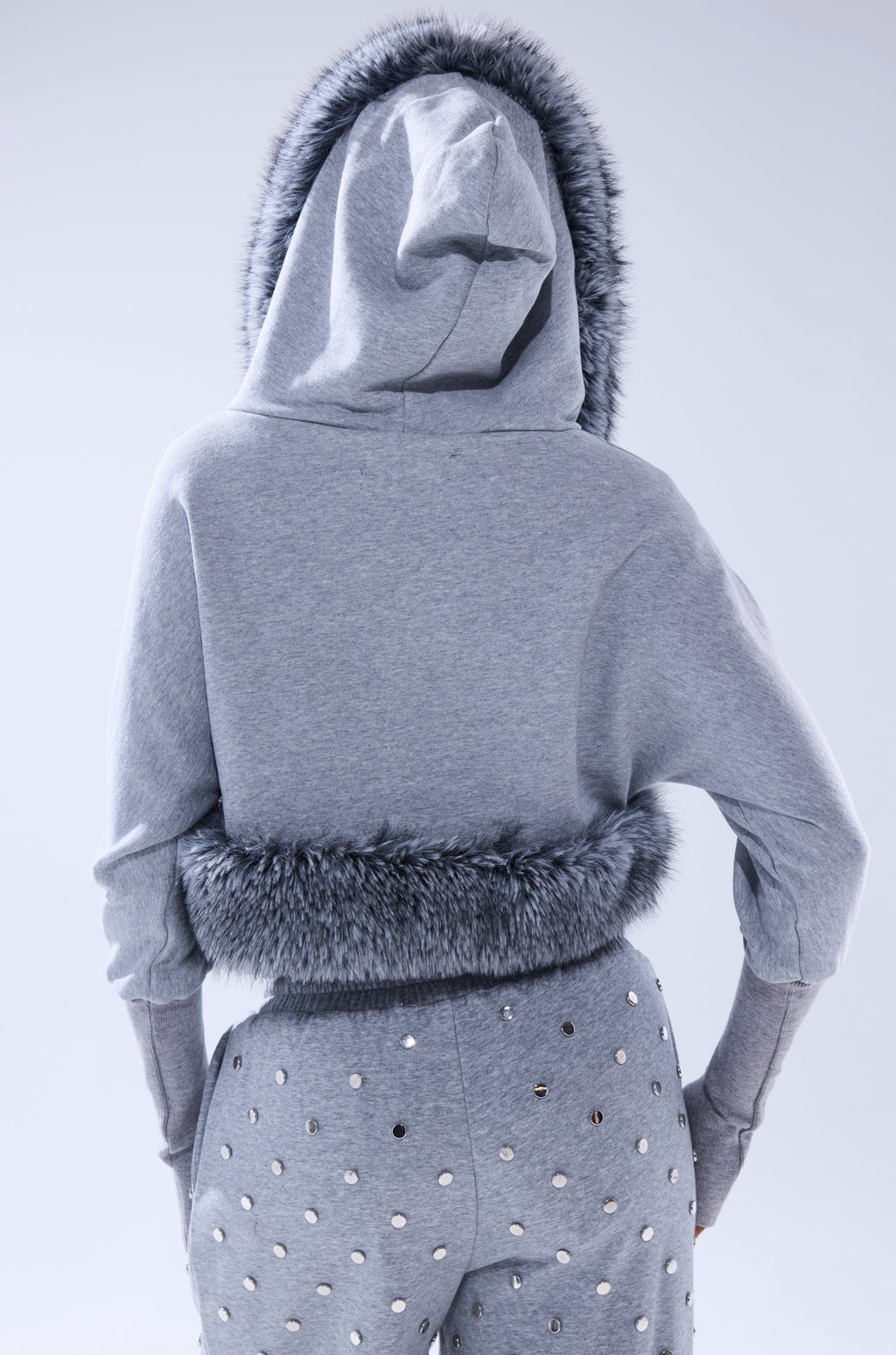 MOVIN DIFFERENT SWEATSHIRT WITH FUR TRIM