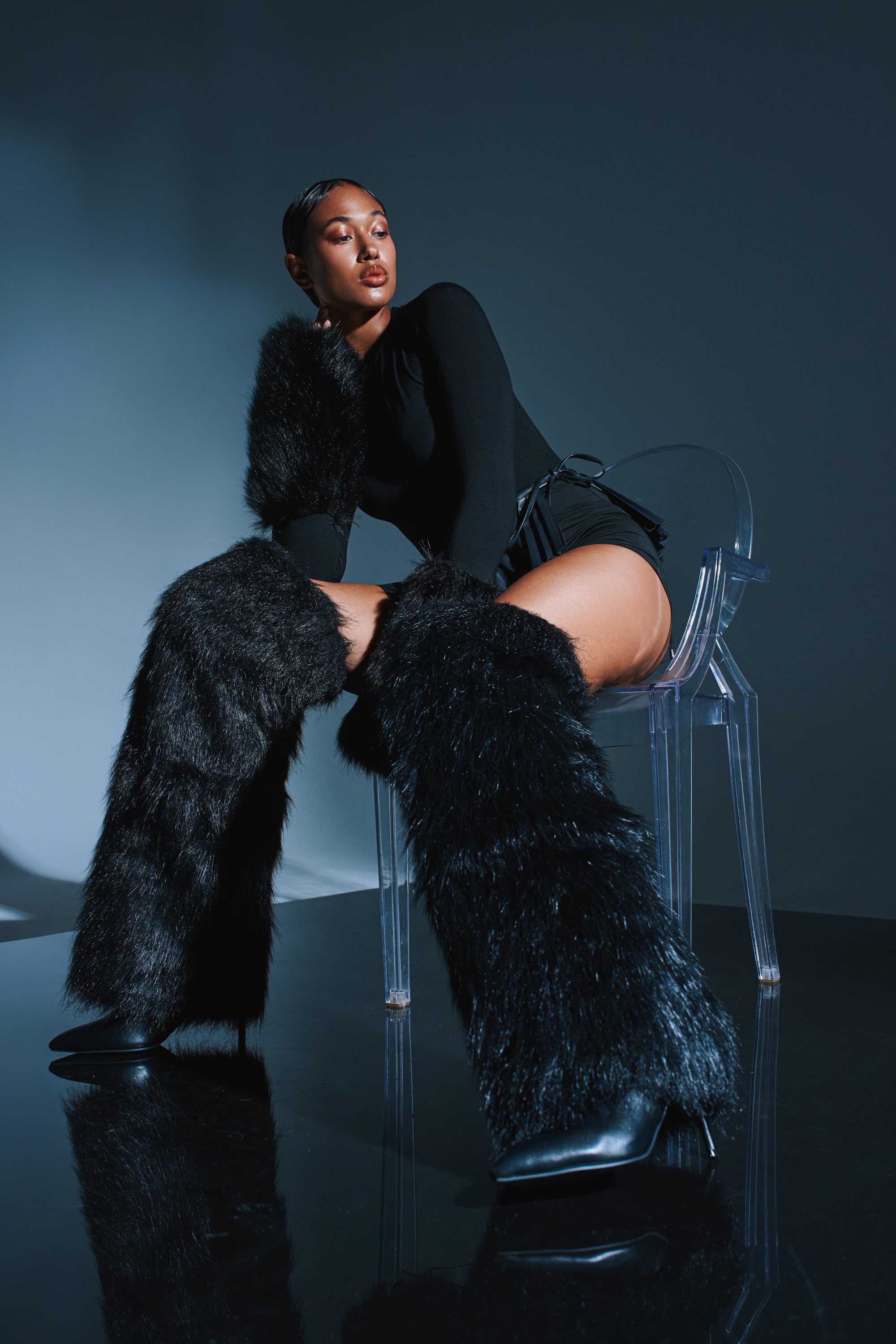 AZALEA WANG LANGLEYE BLACK THIGH HIGH FUR LUXE BOOT