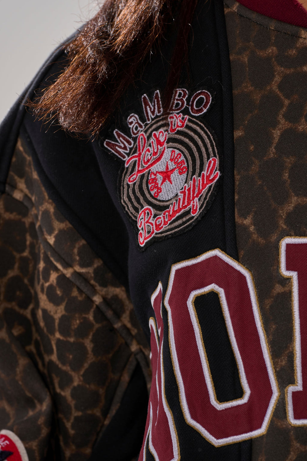 WORLD HOLD ON ZIP UP SWEATSHIRT