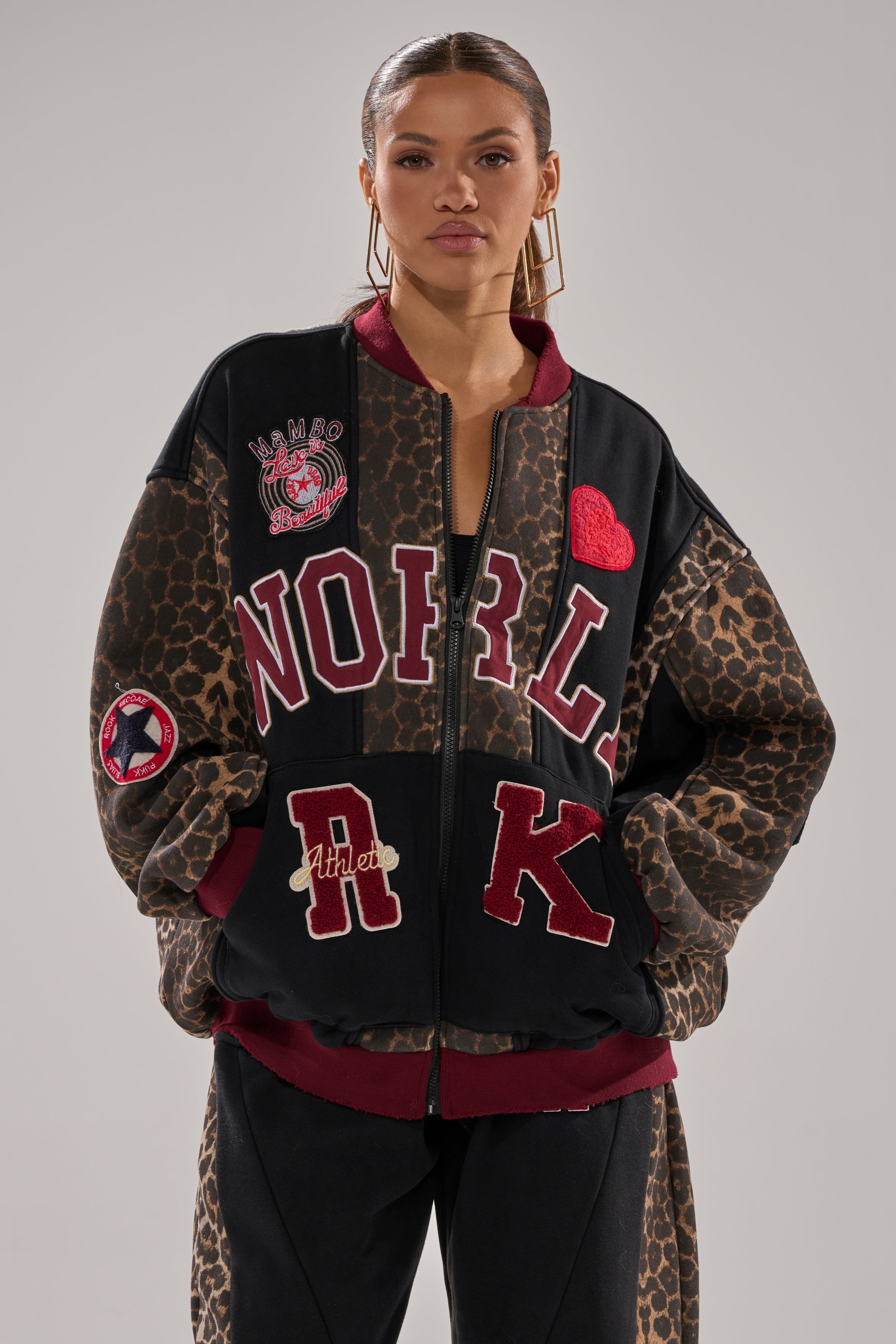 WORLD HOLD ON ZIP UP SWEATSHIRT