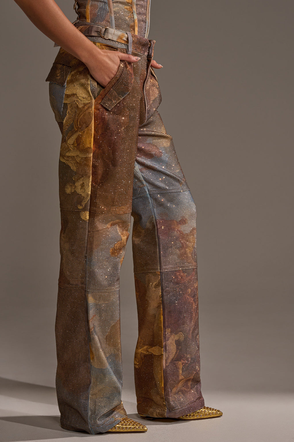 IN THE FUTURE TROUSER