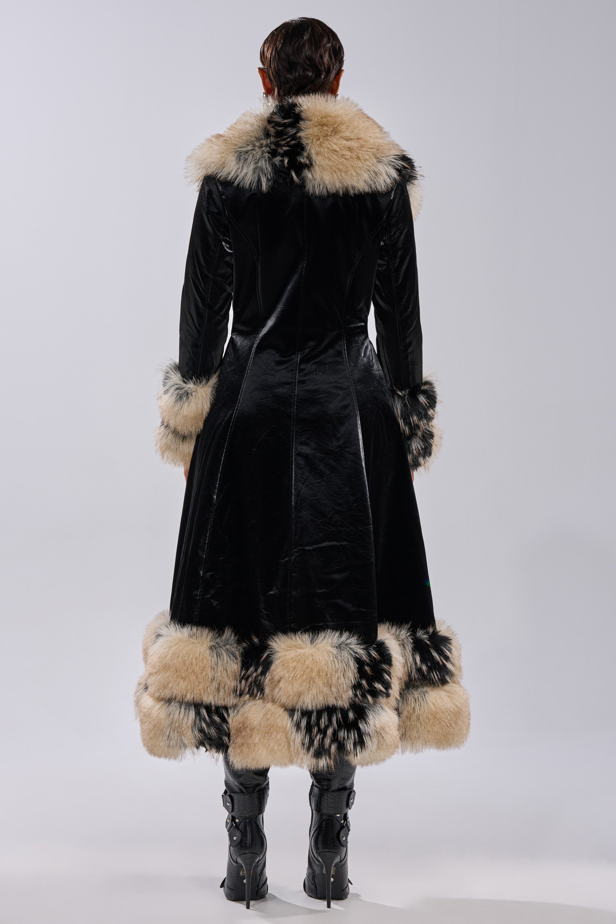 VIVIAN FUR TRIM TRENCH IN LIQUID VELVET