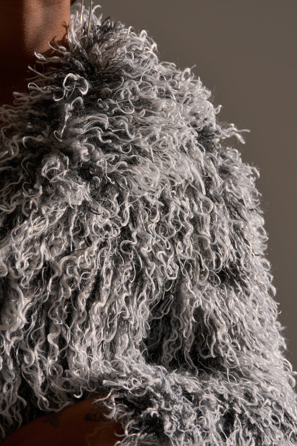 RENDEZVOUS SHAGGY FAUX FUR